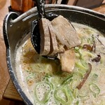 次男坊ラーメン - 具のチャーシューやメンマ