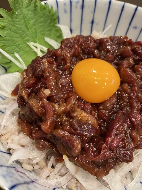 馬神（メガミ） - 本塩釜（馬肉料理）の写真