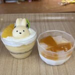 オランダ家 - 料理写真:ミッフィーカップ〜オレンジ〜、あんず杏仁デザート