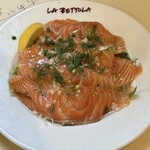 ラ・ベットラ・ダ・オチアイ - サーモンのマリネ