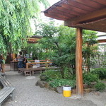 山越うどん - 庭で食べるのがいい！