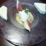 エッサンス - デザート　イチジク、ゼリー、バニラアイスなど