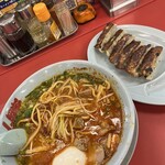 山岡家 宝神店 - 