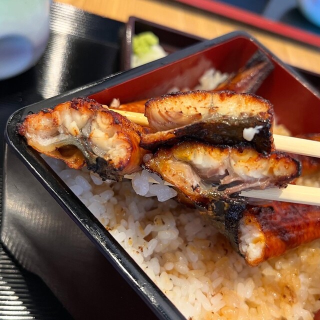 『特上・上・並の3種の鰻を1度に楽しめる食べ比べ重!』by kaze_gourmet : 鰻の成瀬 千葉ニュータウン店 - 千葉ニュータウン ...