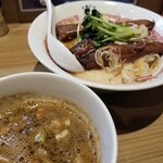 Rock’anDo - 山椒ブラック穴子とろろつけそば