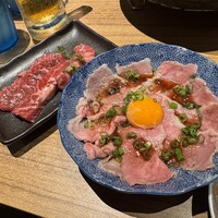 炭火焼肉寅二郎 - 