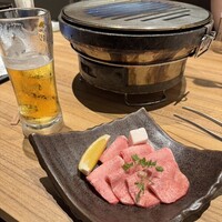 炭火焼肉寅二郎 - 