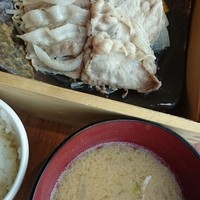 羅豚 ギンザ・グラッセ - 豚の蒸し焼きランチ