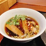 食煅 もみじ - メンマは極太なのにとても柔らか。最後のスープ割りまで美味しい。