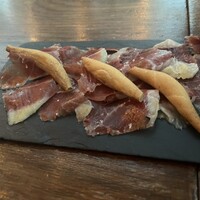バル デ エスパーニャ ムイ 東京店 - 