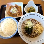 山田うどん - 料理写真:パンチセット ￥1,170