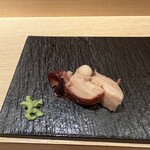 鮨 泉水 - 煮タコ　超柔らか！