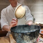 鮨 一 - 女貝（メガイアワビ）