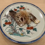 鮨桂太 - 炙り鰊（茗荷添え）