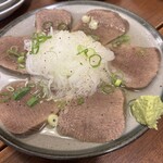 牛タン塩焼 テールスープの店 べこ虎 - 