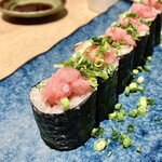 すし酒場 魚あるき - おかわりした時の「ねぎとろ細巻き（税込￥500）」