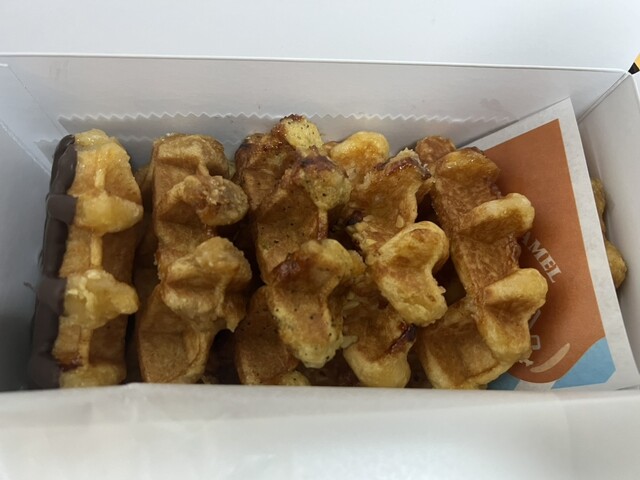 Maneken Jei A Kyo Bashi Eki Ten