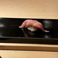 すしの嘉六 - 小生は１人２万以上すると相手を選んでしまいます。