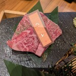 炭火焼肉 笑門来福 - 特選上セット(神戸牛モモ、ヘレ、上ロース、ミスジ、上カルビ)