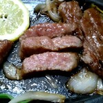 ミートピア - 中身はレアの焼き加減