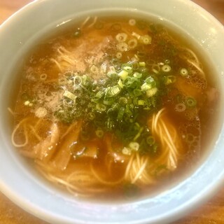 支那そばの店 餐休_1