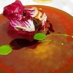 レストラン　トエダ - 信州牛赤ワイン煮込み、ほろ苦いトレヴィスと共に　見た目も芸術品