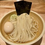 迂直 - チュルチュルもっちもちの麺も味玉も最強❗️