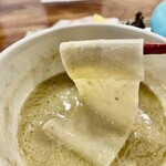 麺屋 桜息吹 - 極太麺も入ってます。