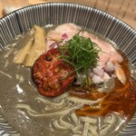 塩そば まえだ - せめんと 冷辛(煮干しそば)