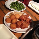 ニユートーキヨー　ビヤガーデン - 揚げ物、枝豆（しょっぱかった）もあります。