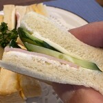 あおいろCafe - 胡瓜、チーズ、ハムのサンド