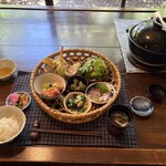 古民家で昼ごはん梅里 - 