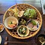 古民家で昼ごはん梅里 - 