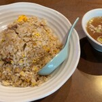 ひちょう - ひちょう(チャーハン、スープ)