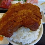 わ楽 - 豚の角煮❤️オンザライス！