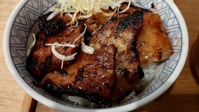 パリストントン様☆専用です。 レトロハンギョドン ハワイっぽいシリーズ サングラスがよく