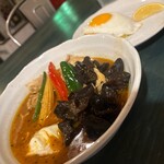 ベンベラ・ネットワークカンパニー - 骨無チキンベジタブル•カットレモン（1,300円）、2番中辛（+50円）、キクラゲ増量（+100円）