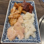 炭火焼肉 久 - 内臓系盛り合わせ2