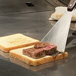 いぶき野 びーふ亭 - 