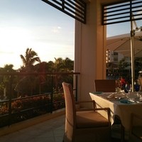 ファヌアン - 夕暮れのテラス席。
