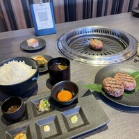 和牛焼肉わ - ロースターで焼きます