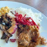 アバーレストラン - ビーツのカレー