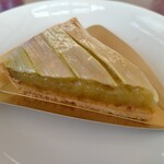 Tarterie PETITE USINE - タルト・ア・ラ・ルバーブ　540円