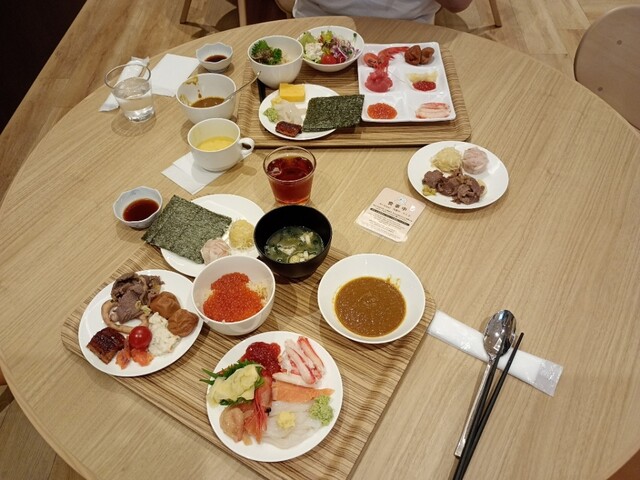 朝食ビュッフェ