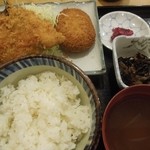 炭火焼き鳥 串八珍 - アジフライとコロッケA定食　690円　H26.9
