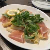 COLONIAL BEACH 横浜ハンマーヘッド - 