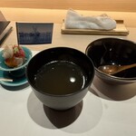 鮨のしはち - 海鮮出汁丼の準備