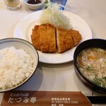 たつみ亭 - ランチとんかつ定食　税込み価格1200円
