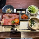 備長炭焼肉としゃぶしゃぶ 仔虎 国分町店 - 