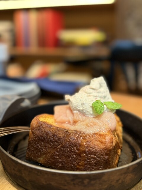 トロットロのフレンチトースト♡』by 2p : THE FRONT ROOM (ザ